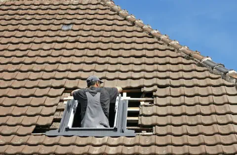 Pose de velux - Saint-Michel-Tubœuf
